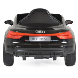 P.M Audi 717 (142-135) - 5