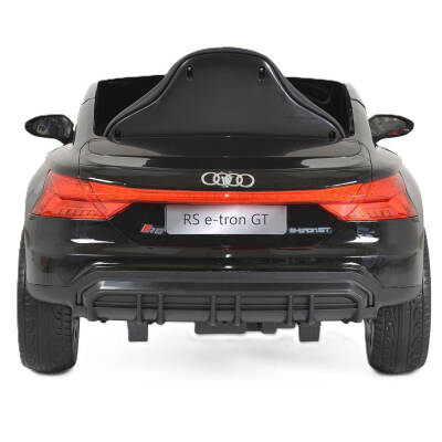 P.M Audi 717 (142-135) - 5