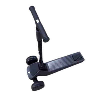 Skuter (330-8) 8108 - 1